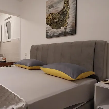 Rose Loboja 3* Makarska