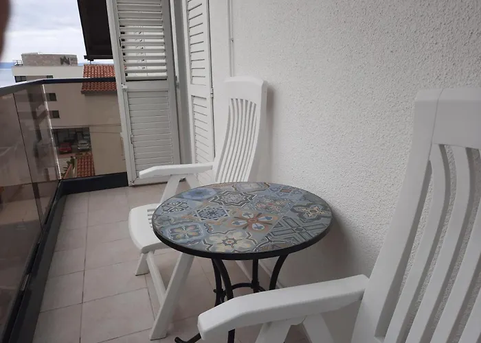 Rose Loboja 3* Makarska