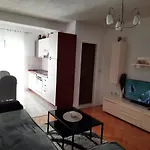 Konukevi Rose Loboja 3*