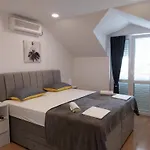 Guest house Rose Loboja 3*