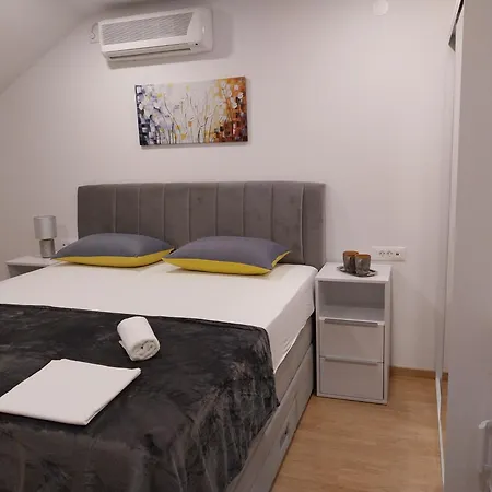 Konukevi Rose Loboja 3*