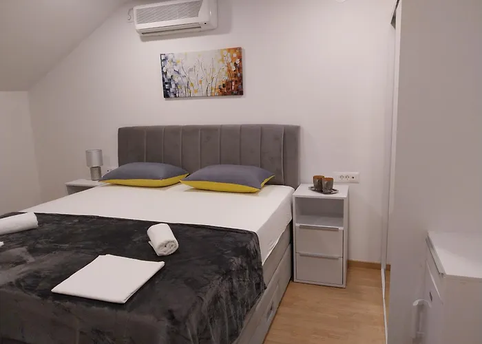 Konukevi Rose Loboja 3*