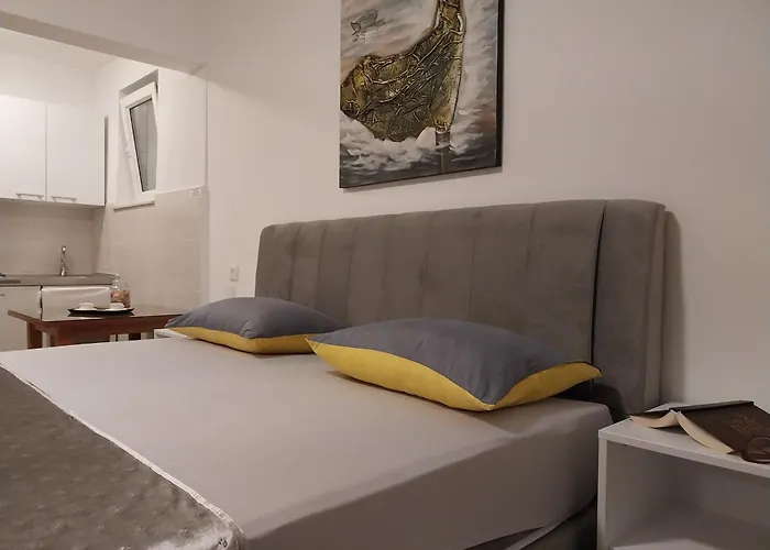 Rose Loboja 3* Makarska