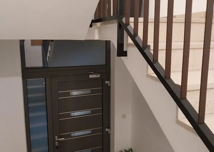 Rose Loboja Gasthuis 3*