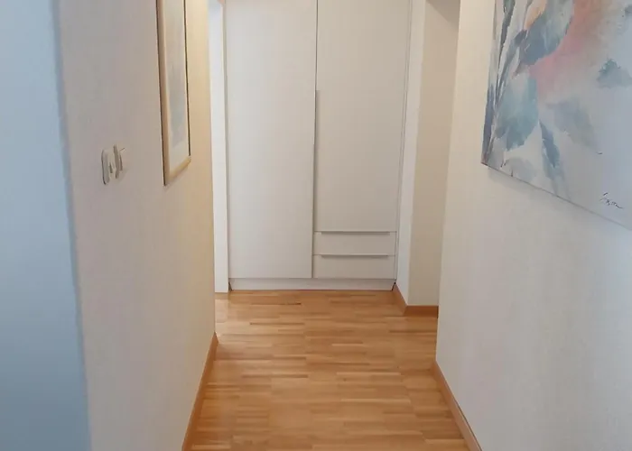 Rose Loboja Gasthuis 3*