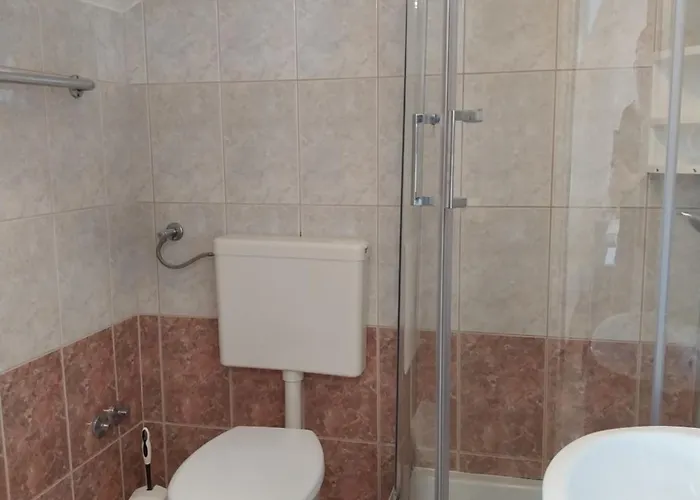 Rose Loboja Gasthuis