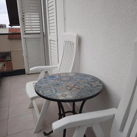 Rose Loboja 3* Makarska