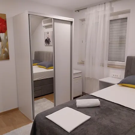 Rose Loboja Vendégház