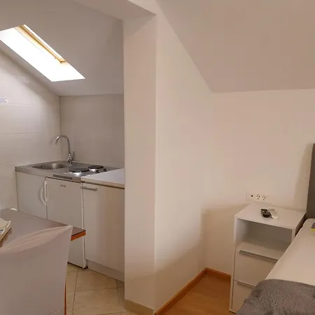 Rose Loboja Vendégház 3*