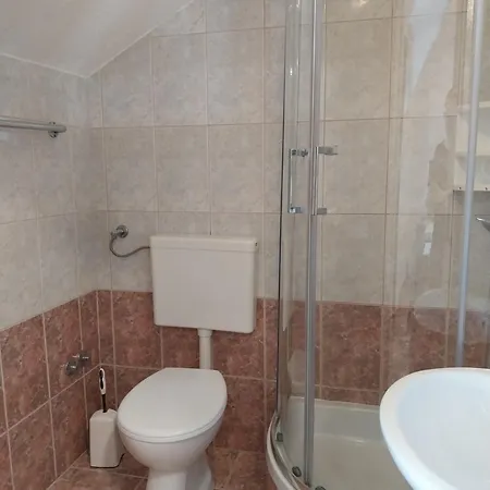 Rose Loboja Vendégház